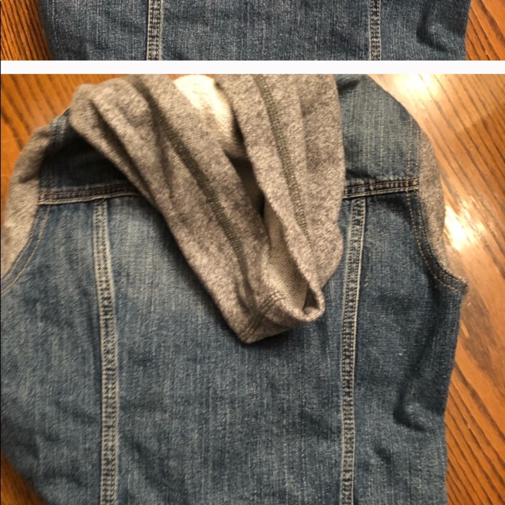 AMERICAN EAGLE JEAN JACKET WITH HOODIES